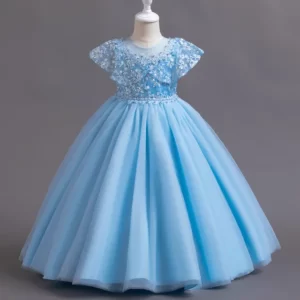 Robe de cérémonie princesse bleue avec cape brodée